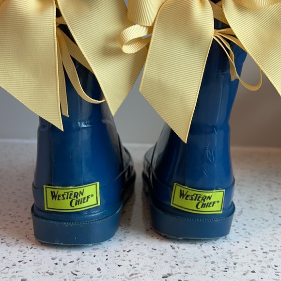 💛Back Bow Toddler Rain Boots 💛 - Picture 12 of 16